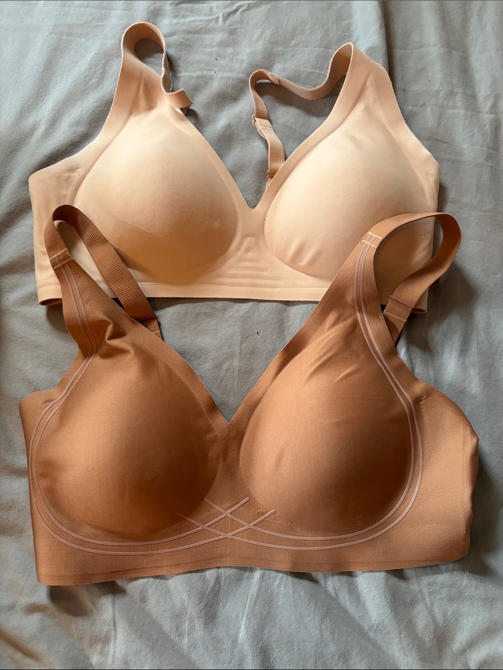 Seamless Nude & Tan Wireless Everyday Bras